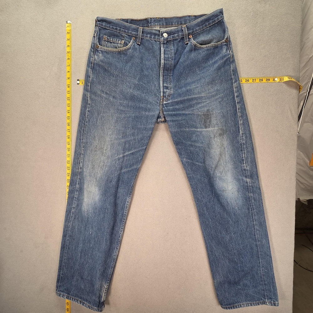 VTG‎ Levis 501 Jeans Mens Medium Wash Blue Straight Button Fly USA Fits 36x30